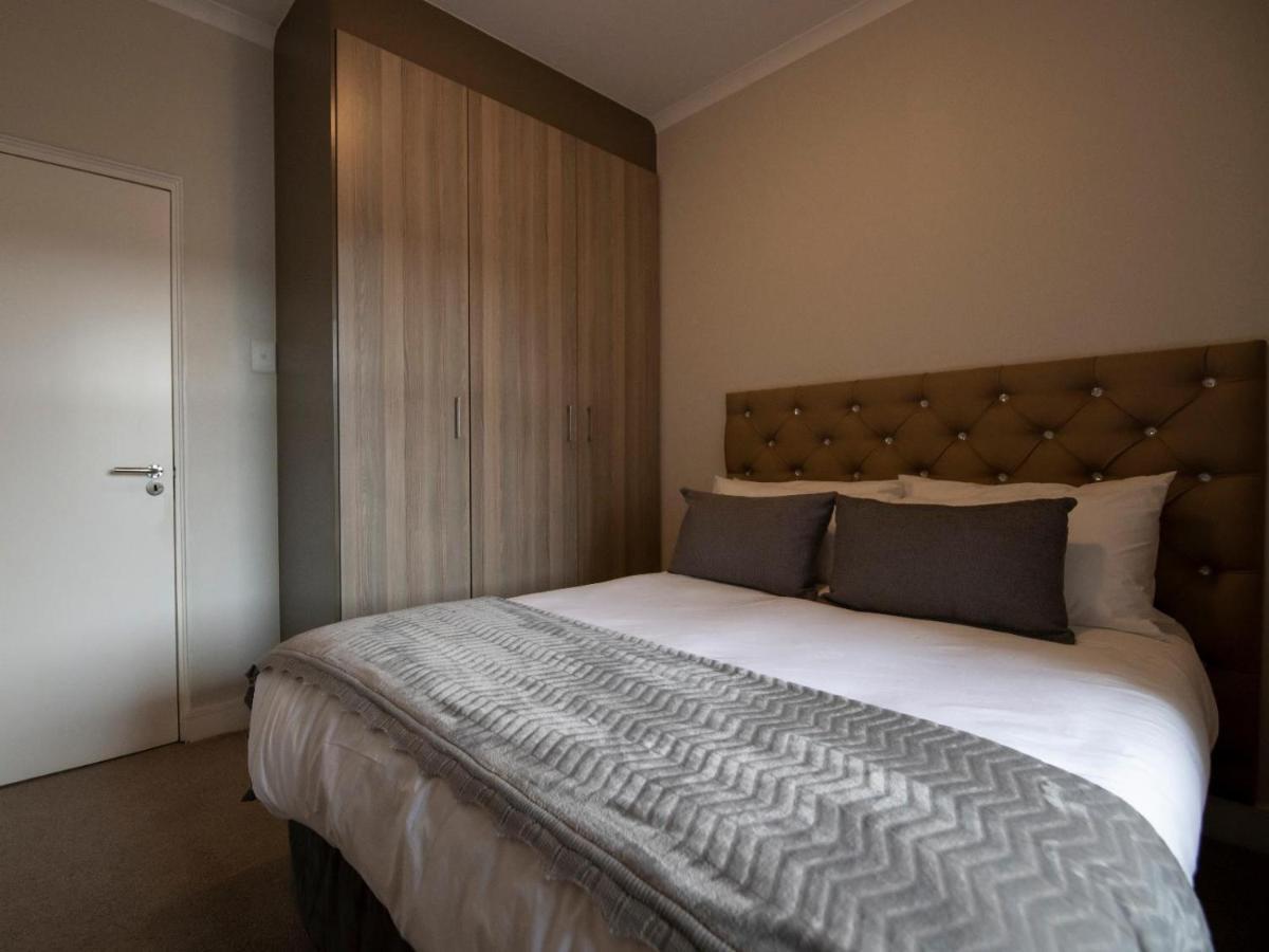 Zwelakho Furnished Apartments The Cube Johannesburg Exterior foto